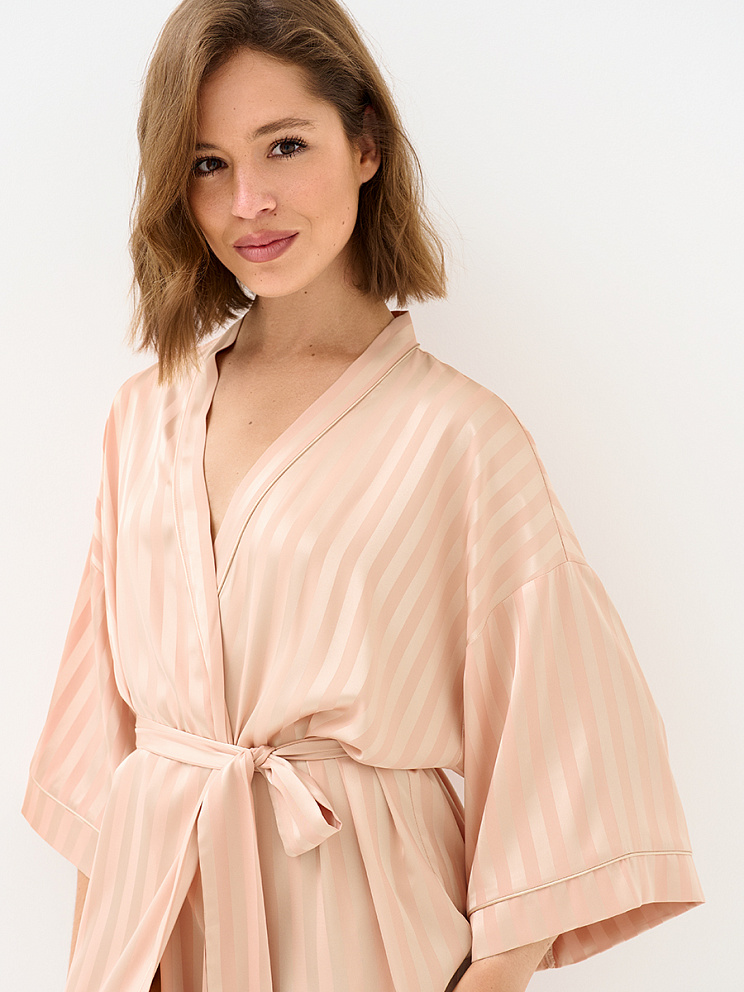 OmD 0414D LINE Халат жен.(длинный с запахом жаккард), PL, OMSA