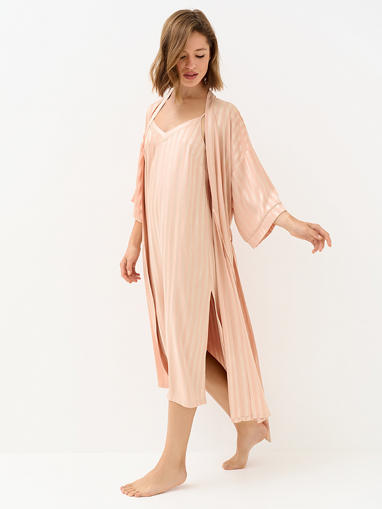 OmD 0414D LINE Халат жен.(длинный с запахом жаккард), PL, OMSA